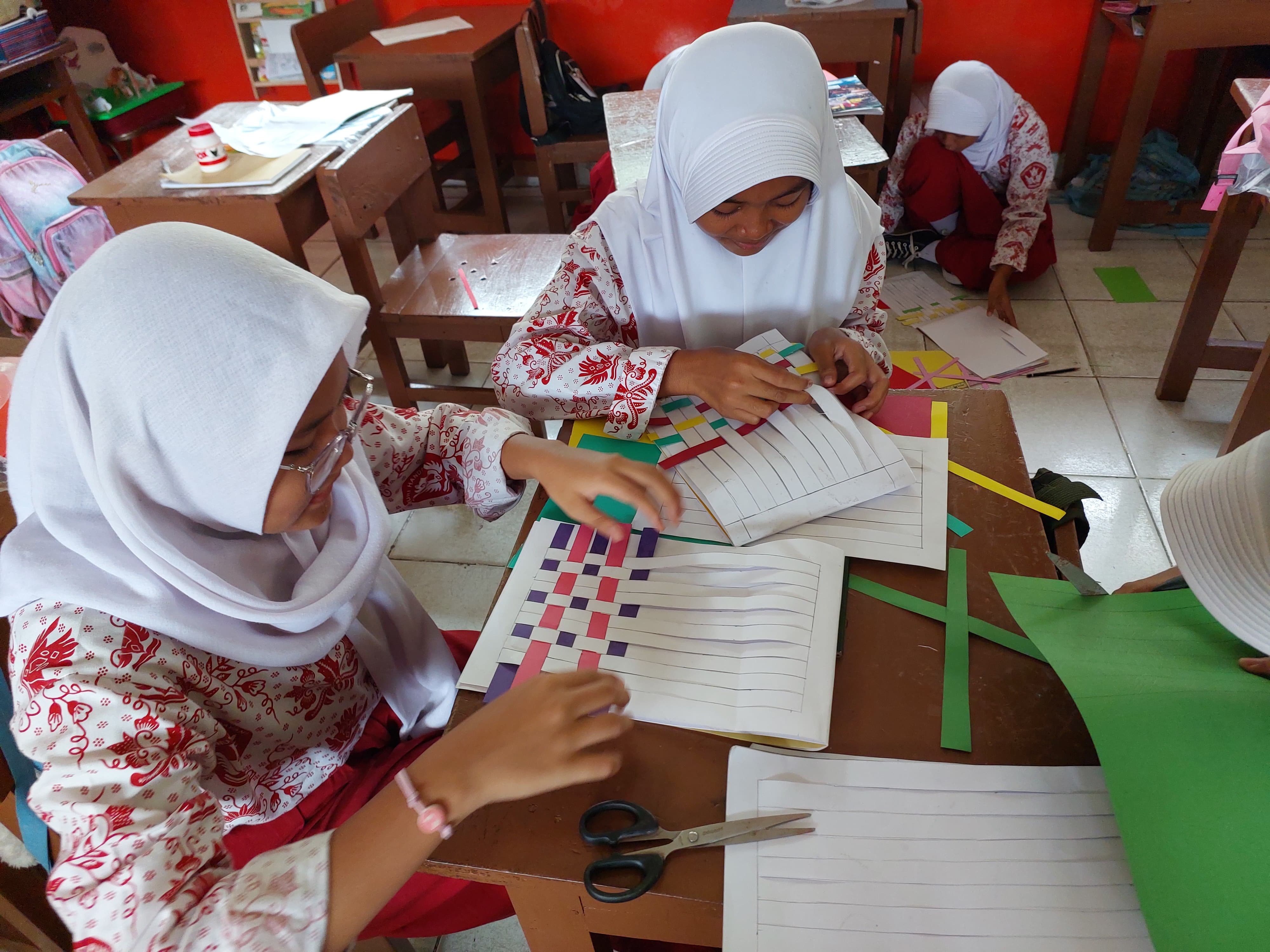 Anyaman Sederhana 5